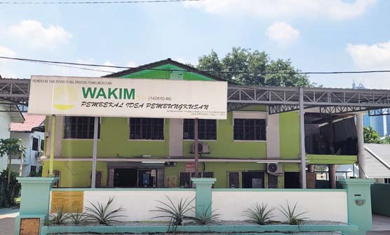 WAKIM located in kl and selangor sell paper bag, paper straw, paper box and assorted burger paper